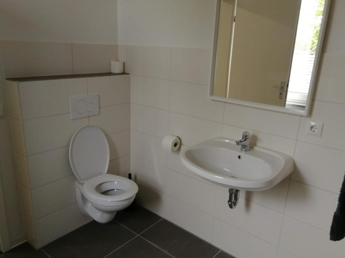 Möbliertes Zimmer mit eigenem Bad Uelzen Exterior foto